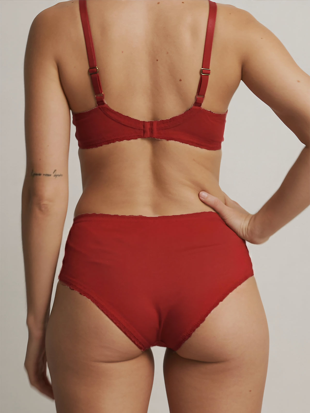 Everyday Brief - Bio-Baumwolle | 100% auslaufsicher, Tag & Nacht | Rot | Periodenunterwäsche