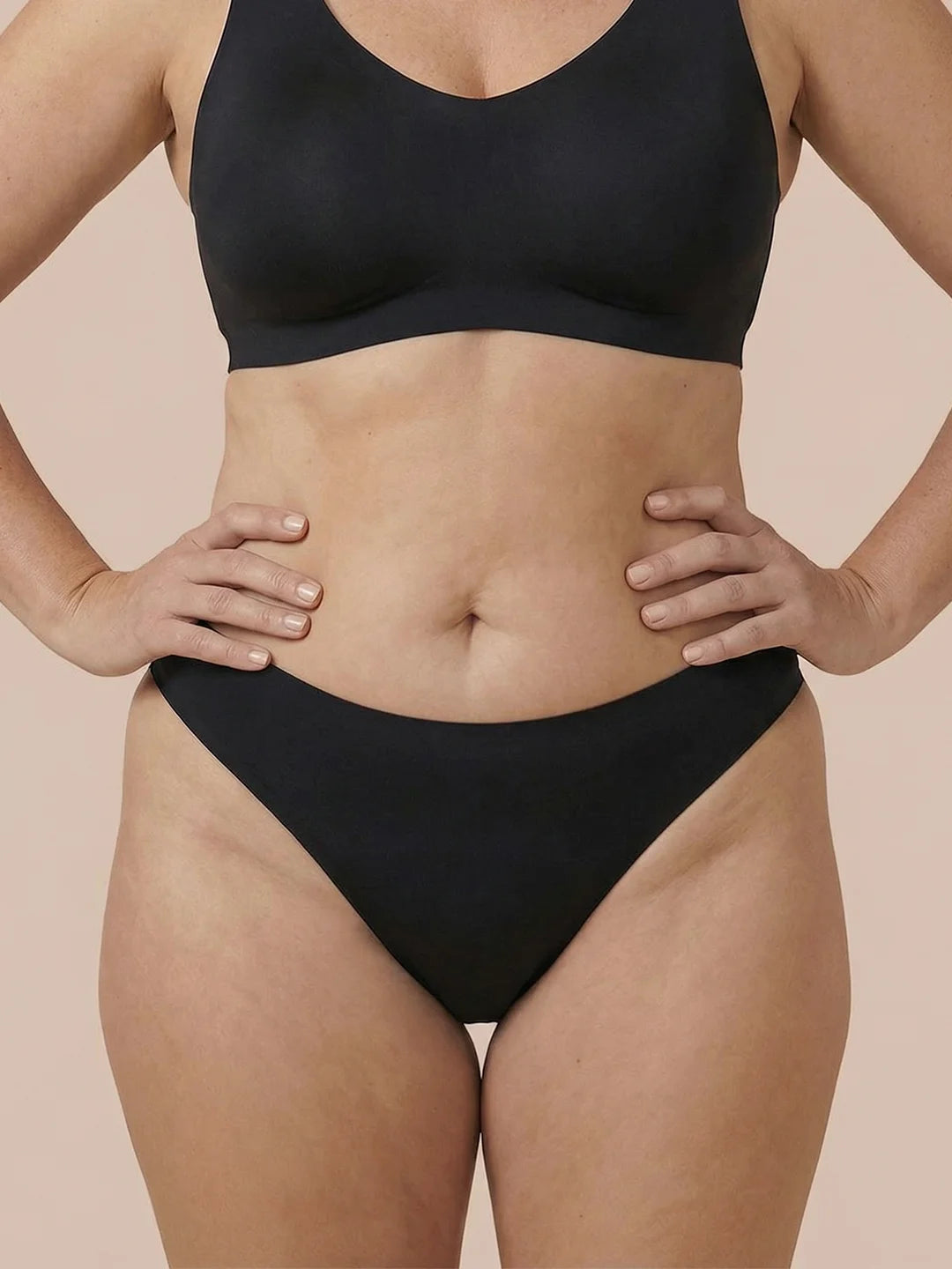 Nahtloser Brazilian | Leichter Urinverlust | Ultraweich & nahtlos | 100% auslaufsicher & Bio-Baumwolle | Schwarz