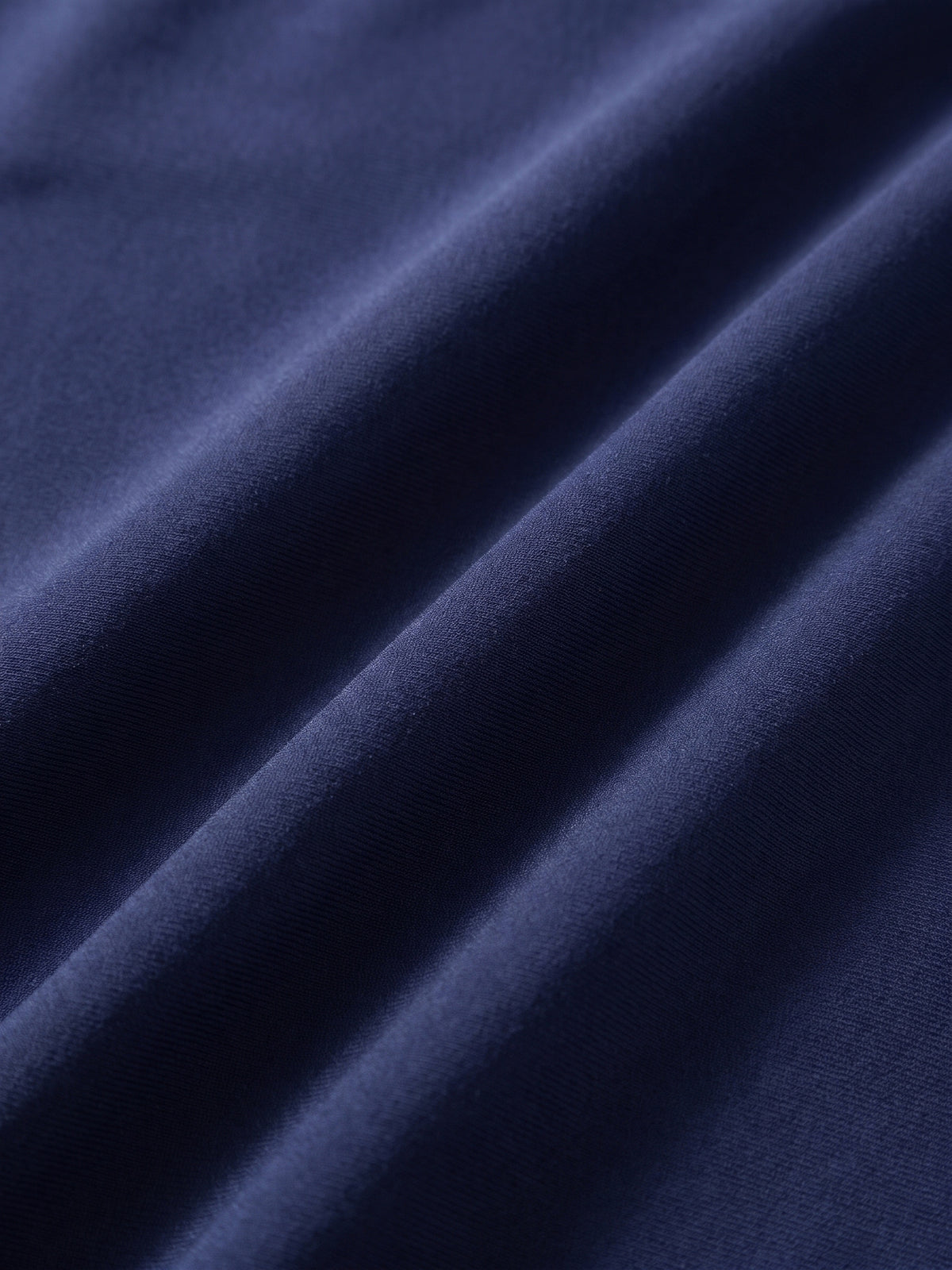 High Waist Brief, close-up van de blauwe stof