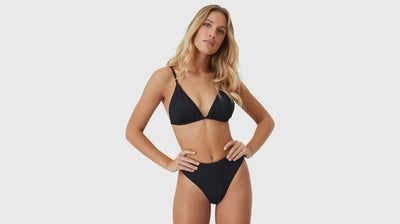 Oendies vs Moodies: De Beste Keuze in Menstruatie Zwemkleding en Ondergoed