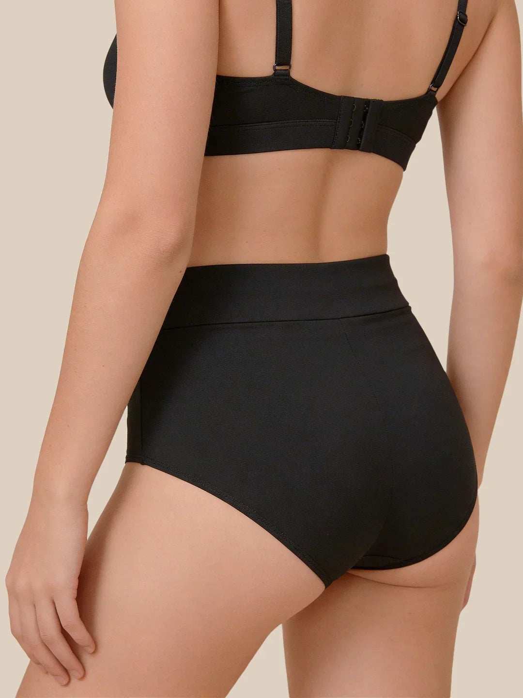 Menstruation Schwimmbrief Teenager | Extra intensiv | 100 % auslaufsicher | Schwarz