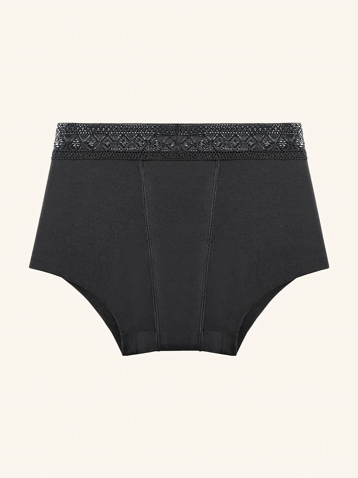 Menstruatie ondergoed zwart, losse boyfriend brief 2.0 in vooraanzicht tegen een lichte achtergrond