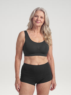 Incontinentie Boxershort Brief zwart, vooraanzicht aan model